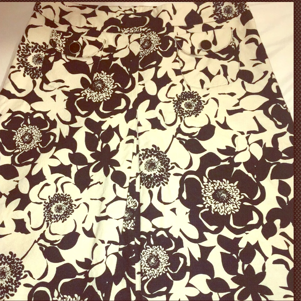 Merona Size 12 Black Ivory Floral Skirt